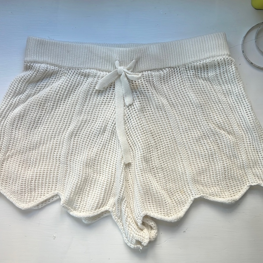 Jen’s Pirate Booty Pina Colada Short Coconut Cream M